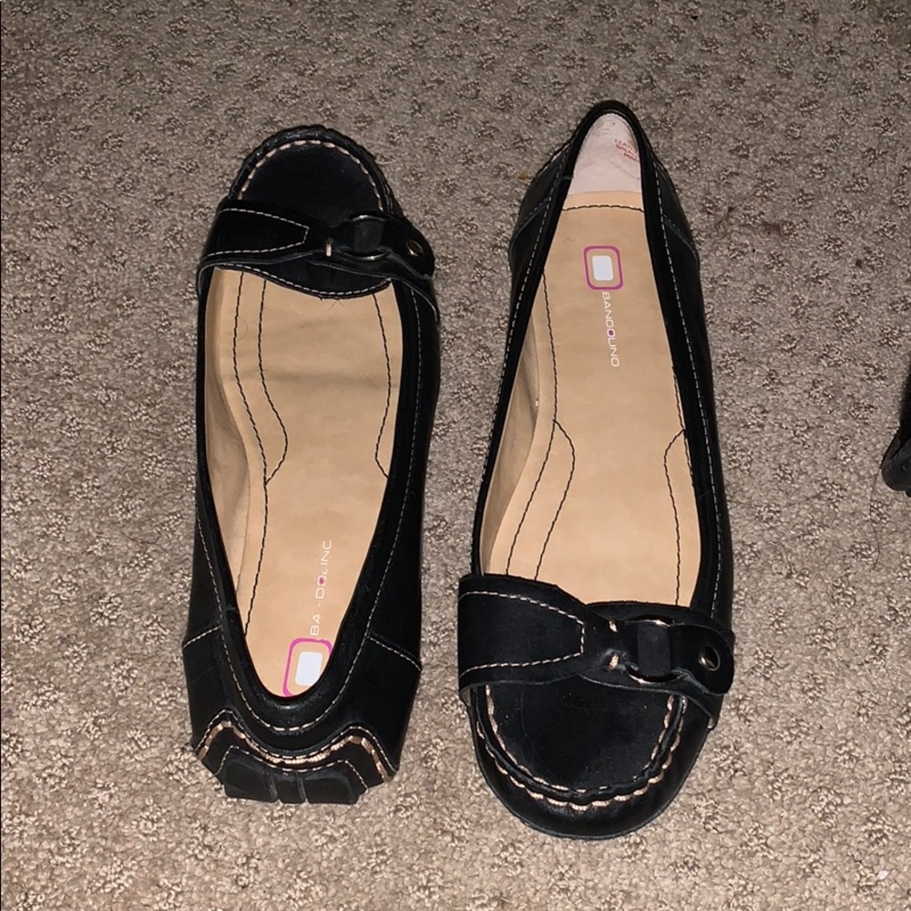 Very Comfortable shoes great with jeans or a dress